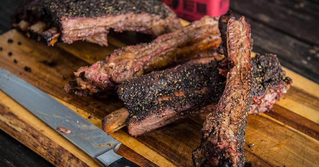 FALL-OFF-THE-BONE BBQ RIBS